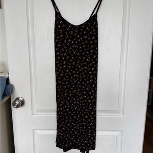 PrettyLittleThing Black Floral Dress